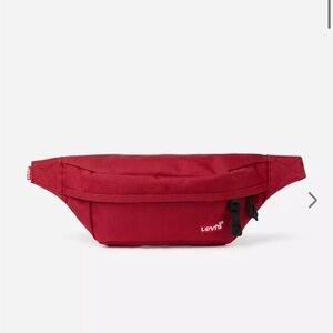 Levi’s MEDIUM EMBROIDERED BANANA SLING BAG